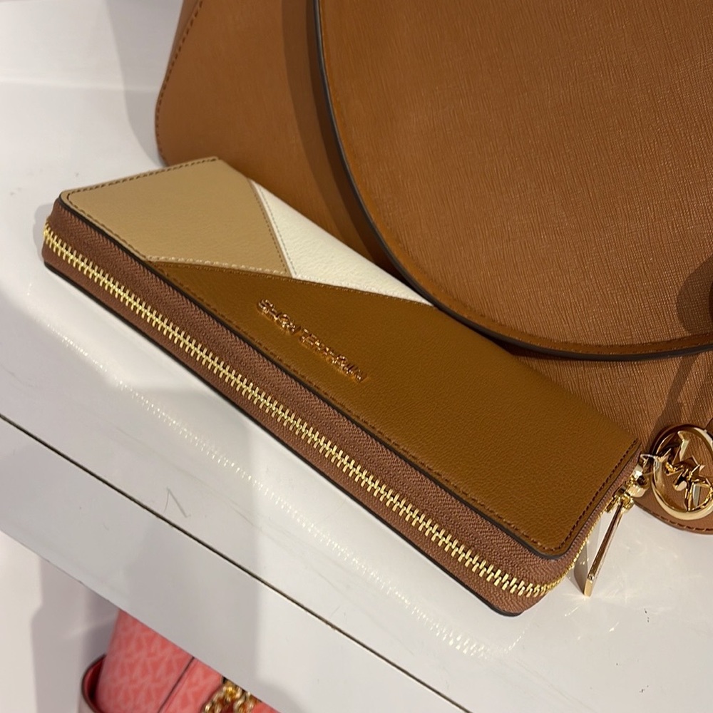 MICHAEL KORS LARGE TRAVEL CONTINENTAL WRISTLET WALLET PHONEHOLDER Luggage Multi - Picture 10 of 16
